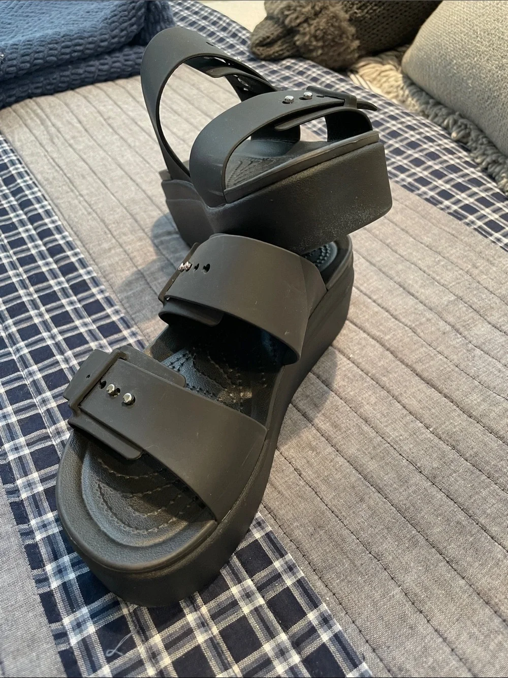 Crocs LiteRide Adjustable Width Platform Slide Sandals in Black 7W
